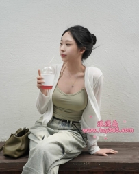 【月底半價】‼️ 地區：中部 資訊：凝雪/160/46kg/E/22y