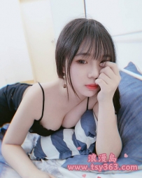 骨骨/162/45kg/25歲/C奶 鄰家姐姐的感覺  外表看起來清純無害...