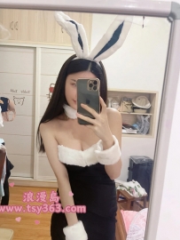 香薰/163/46kg/D+奶/24歲 天然無整容可純可蜜 待妳如初戀溫柔...