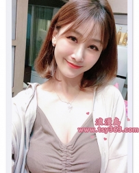喬喬/162/45kg/D奶/27歲 超氣質，皮膚超級好 很白 目前都還是...